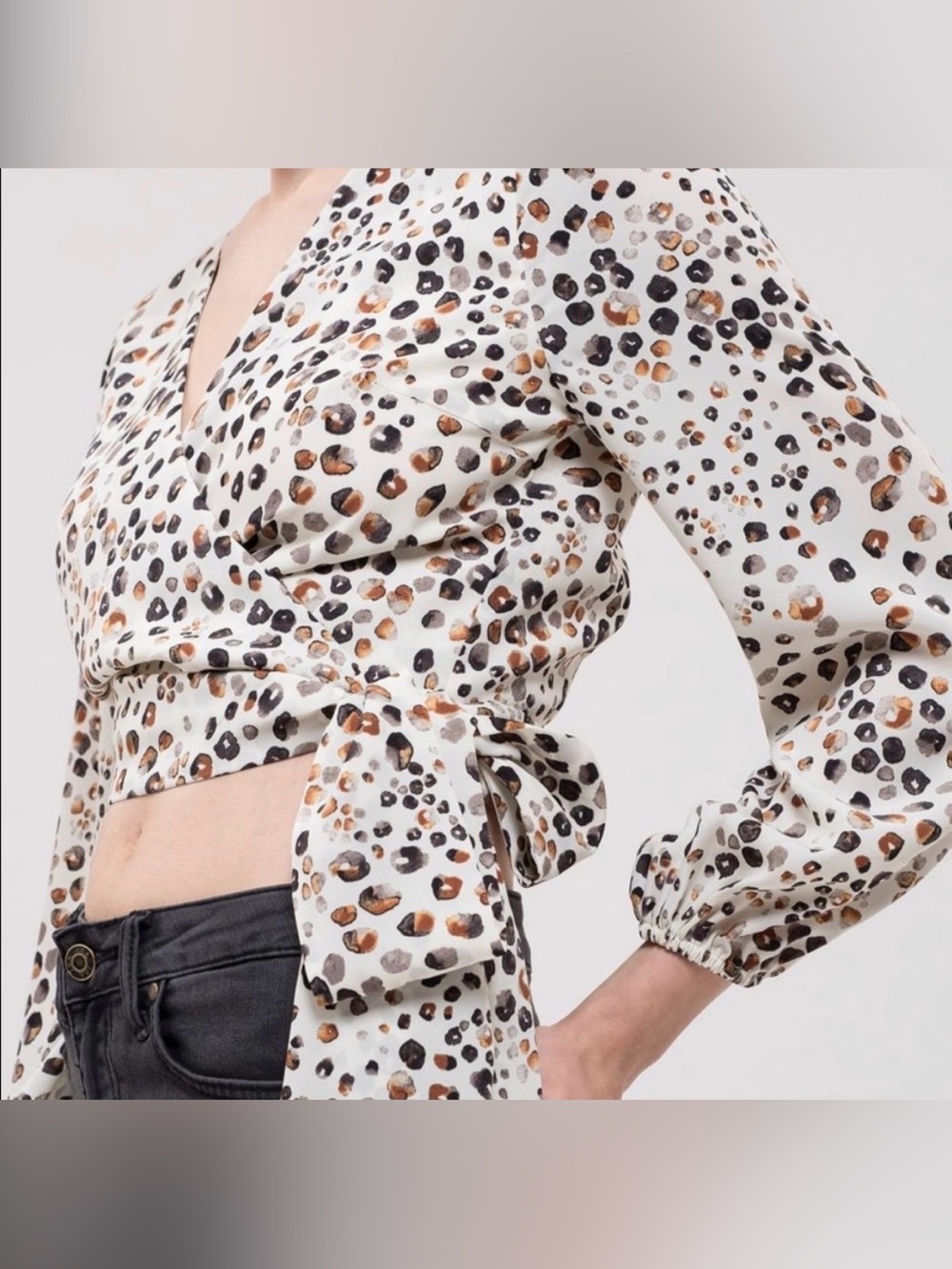 J.O.A. Crop Top